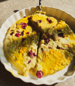 Thandai Cake with Rose Rabdi